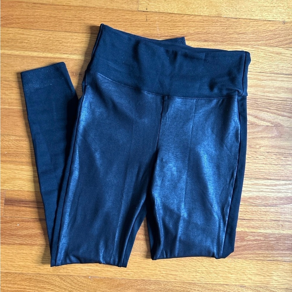 RED HOT by Spanx fauz leather panel Black leggings M